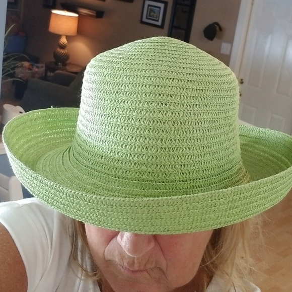 NWT HATS 3 COLORS - Picture 6 of 8